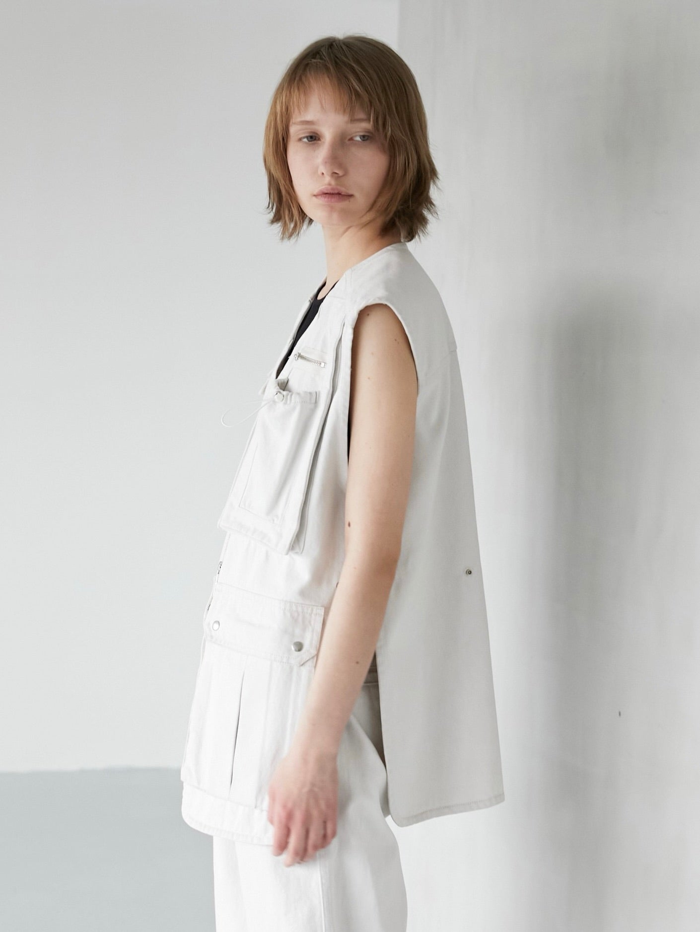 fisher pocket vest / denim white – LA PEAU DE GEM