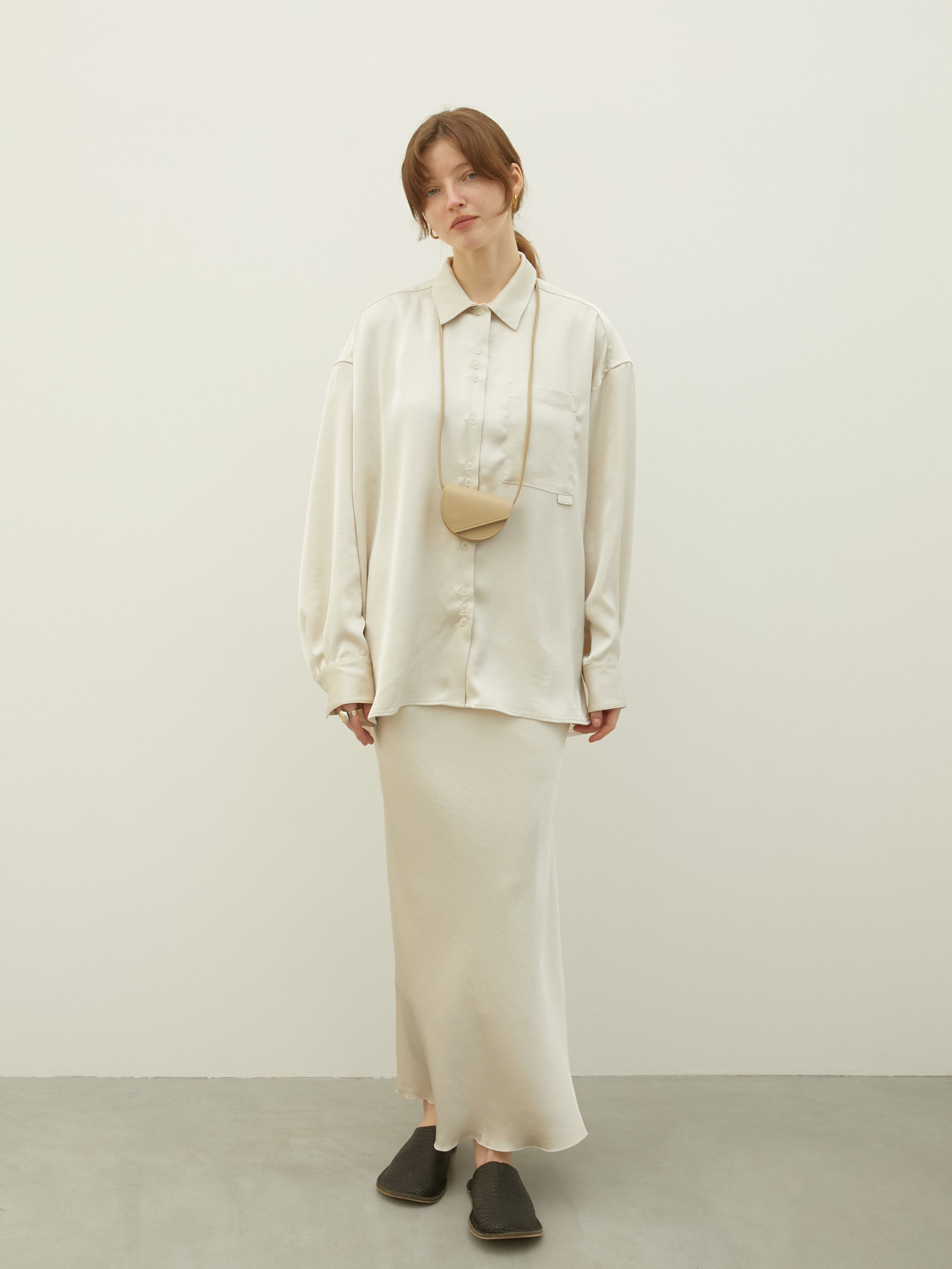 【LA PEAU DE GEM】no slit satin skirt 36 no slit satin skirt – LA PEAU DE GEM