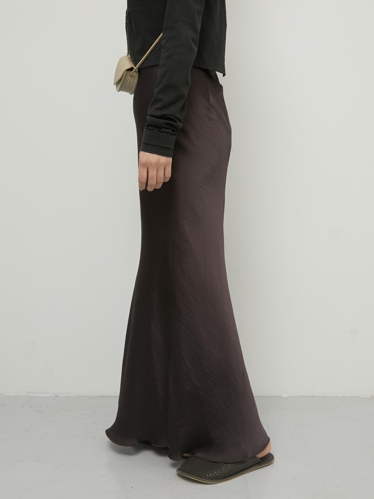 no slit satin skirt – LA PEAU DE GEM