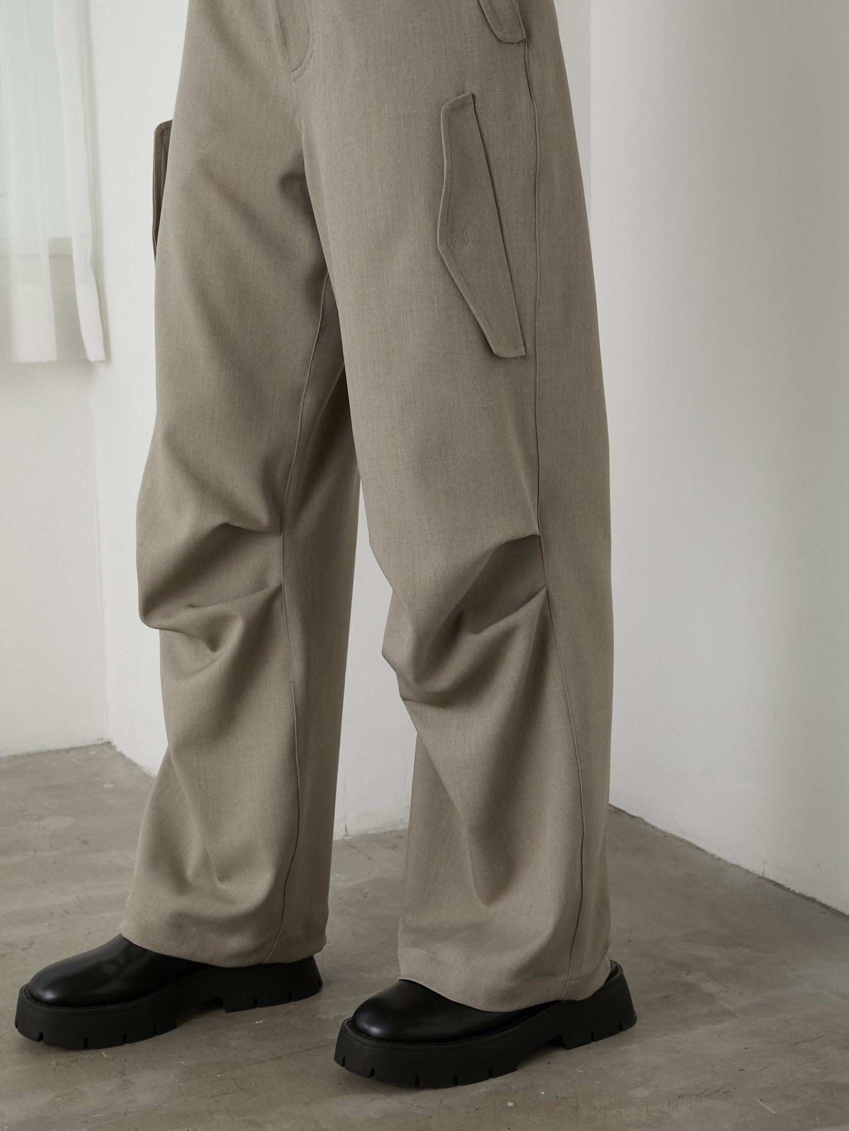 SALE]gather parachute slacks – LA PEAU DE GEM