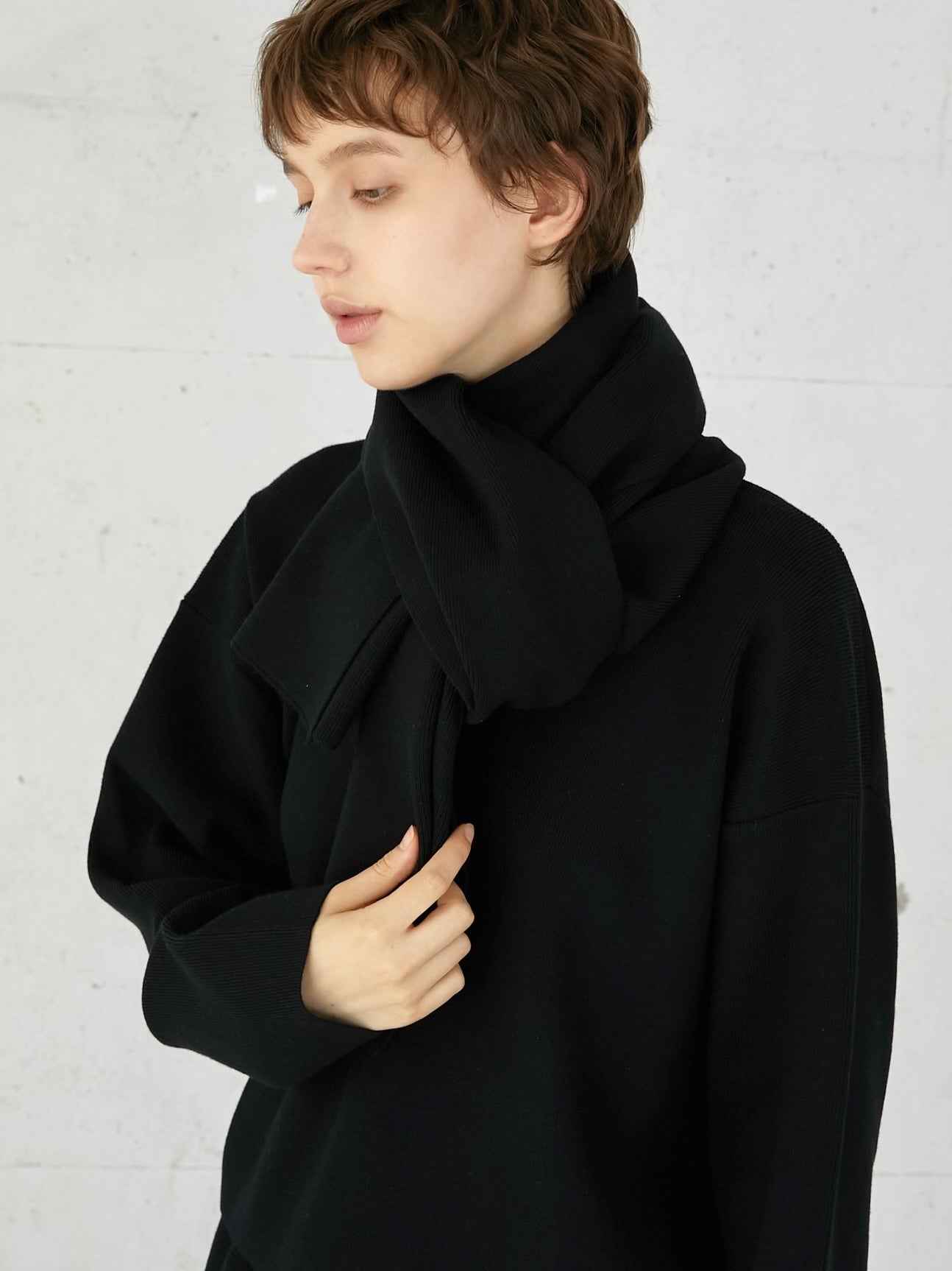 antipilling muffler(black) – LA PEAU DE GEM