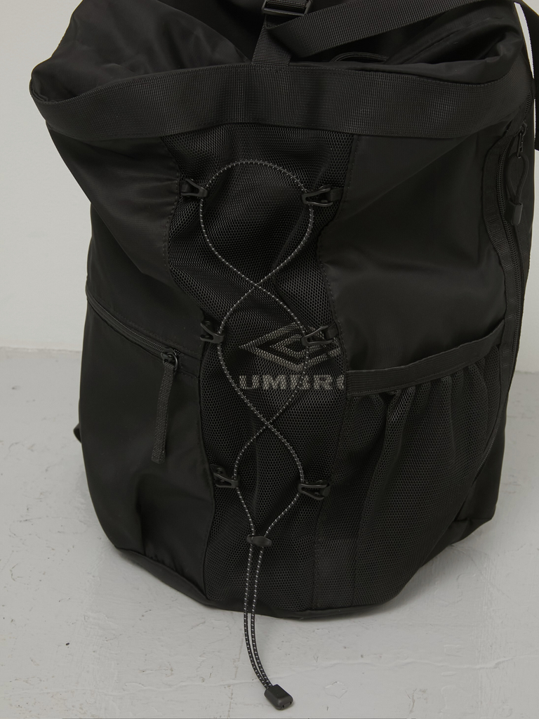 UMBRO×LA PEAU DE GEM logic box backpack UMBRO×LA PEAU DE GEM logic box backpack
