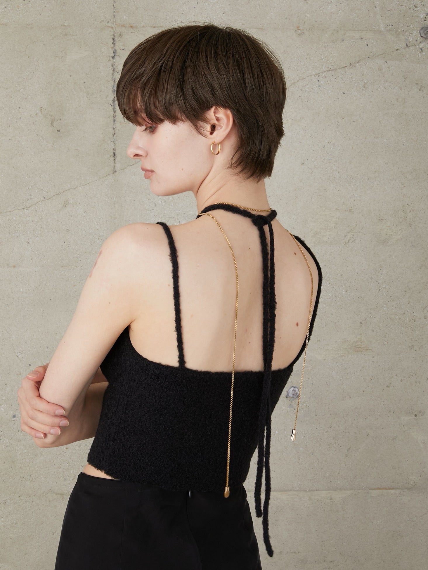 LA PEAU DE GEM シャイニングフェザーニットキャミ shining feather knit cami – LA PEAU DE GEM