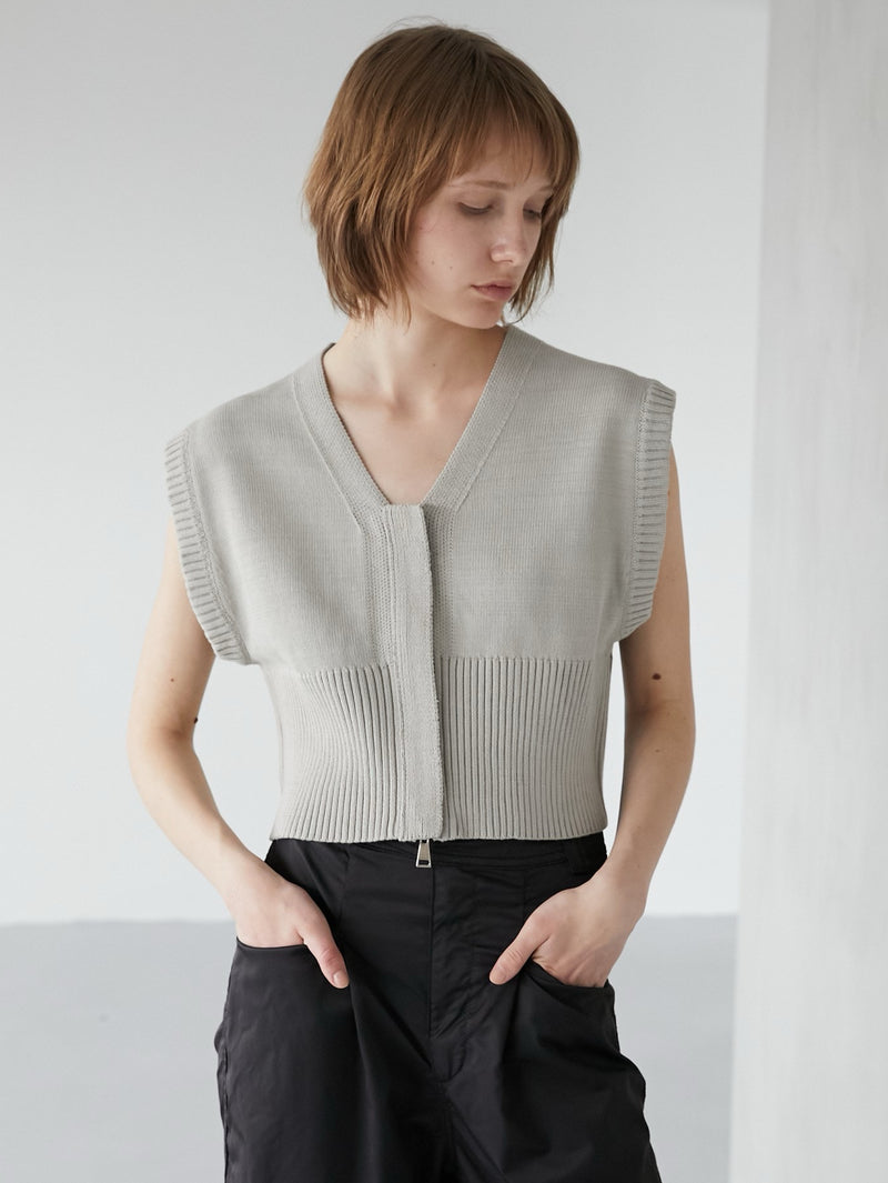zip up knit vest