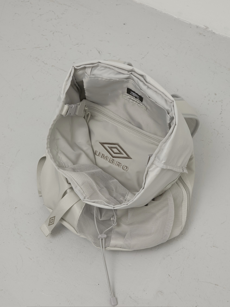UMBRO×LA PEAU DE GEM logic box backpack UMBRO×LA PEAU DE GEM logic box backpack