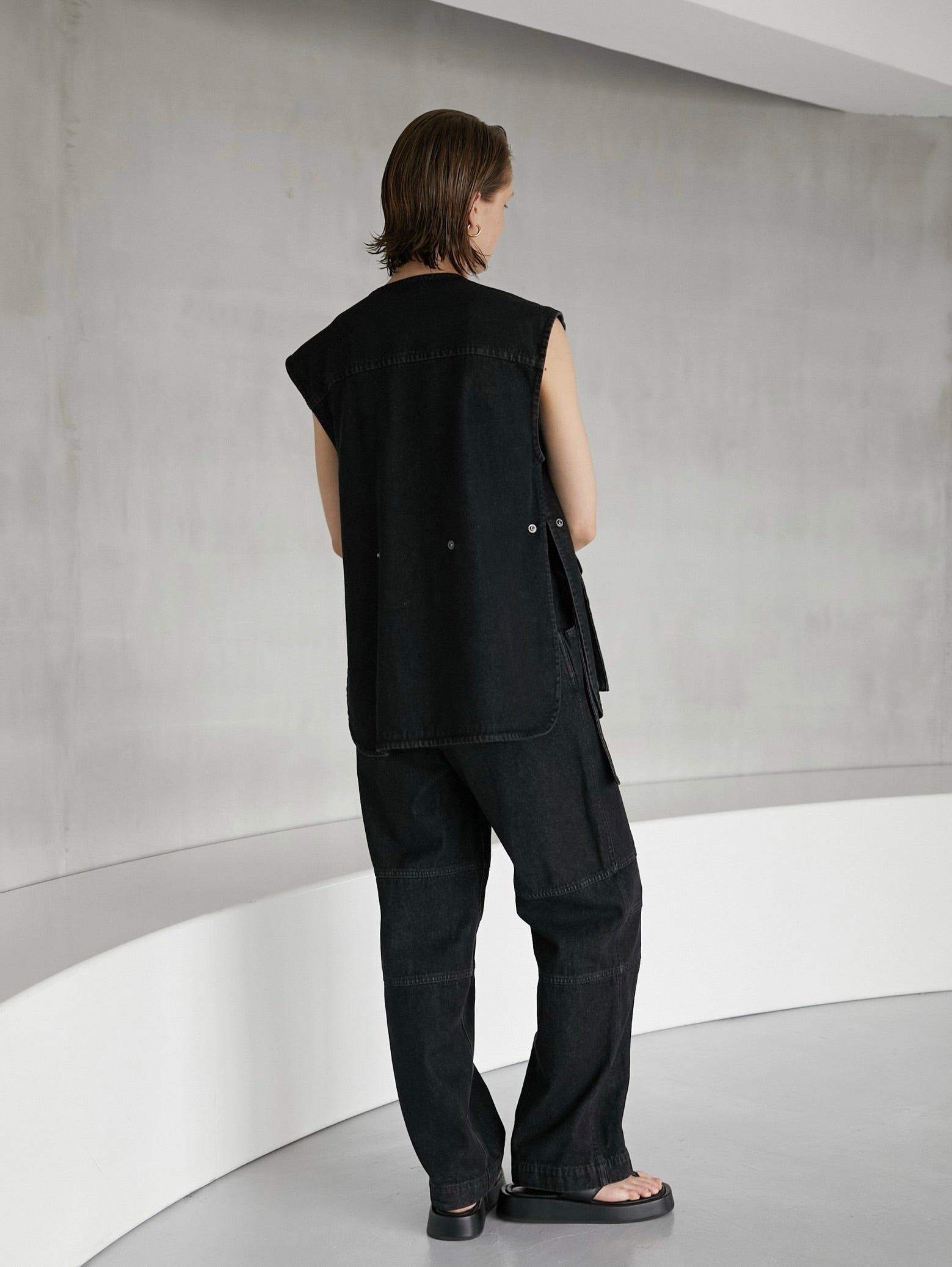 fisher pocket vest / denim black