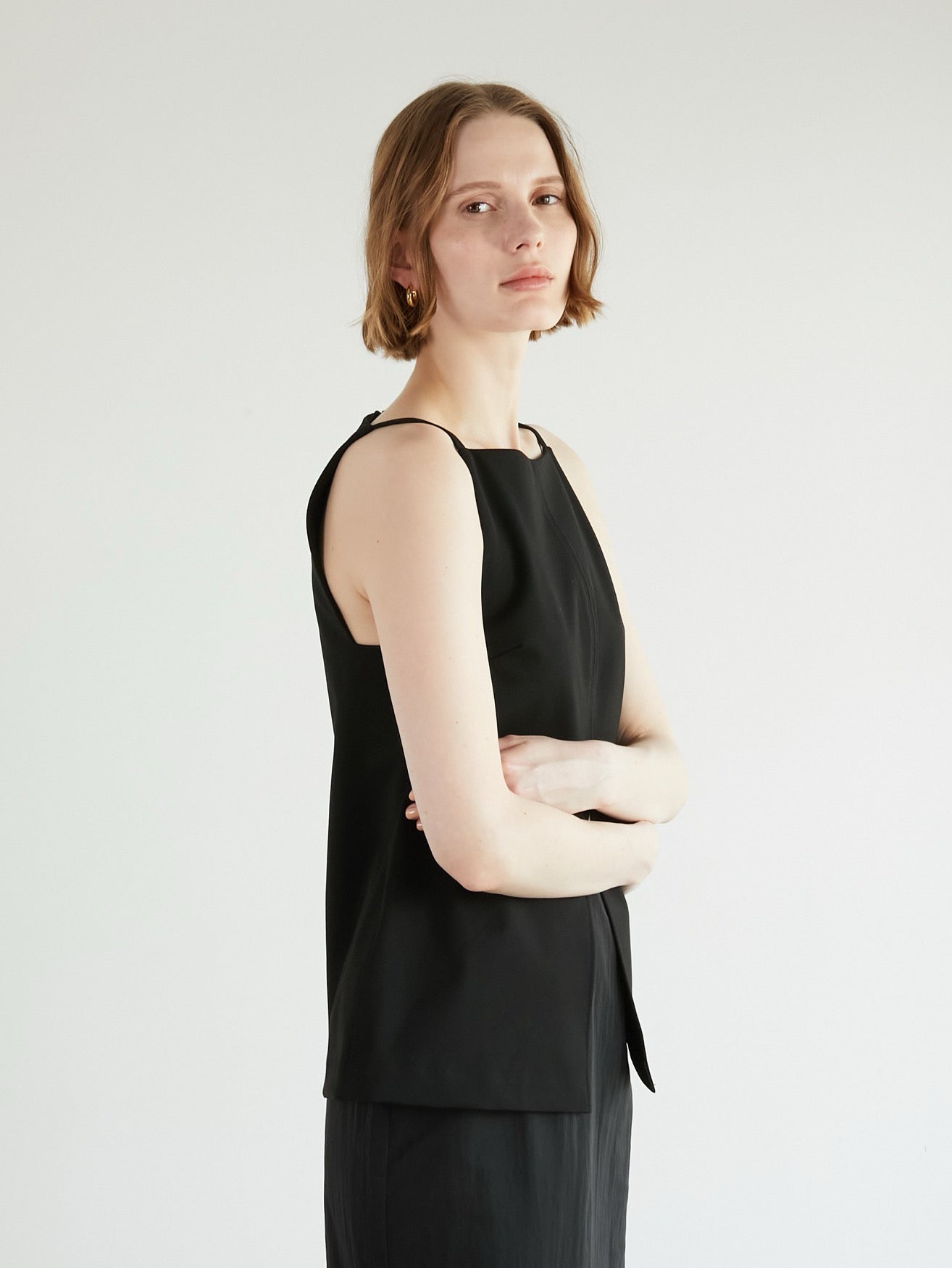 トップス la peau de gem. front cut tops front cut tops – LA PEAU DE GEM